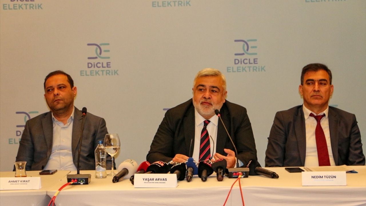 Dicle Elektrik Genel Müdürü Arvas "Basın Buluşması"nda konuştu: