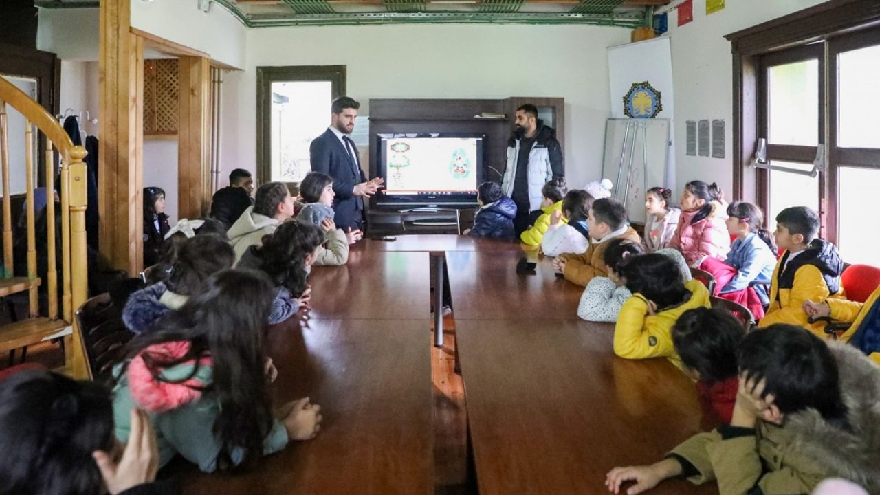 Diyarbakır'da Güneş Evi, ilkokul öğrencilerini ağırladı
