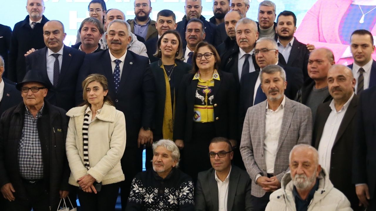 Gaziantep Büyükşehir Belediye Başkanı Şahin, gazetecilerle bir araya geldi