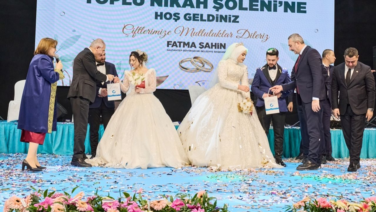 Gaziantep'te 250 çift için toplu nikah töreni düzenlendi
