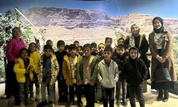 Batman'da köy okulunda okuyan öğrenciler Hasankeyf Müzesi'ni gezdi