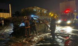 Mardin'de seyir halindeki cip yandı