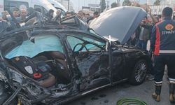 Mardin'de tır ile otomobilin çarpışması sonucu 1 kişi öldü, 4 kişi yaralandı