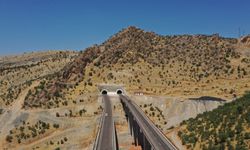 Şırnak-Cizre kara yolundaki çalışmalar nedeniyle kapanan iki tünel trafiğe açıldı