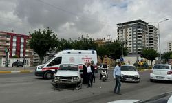 Şanlıurfa’da trafik ışıkları yanmayınca kaza kaçınılmaz oldu! 1 kişi yaralandı