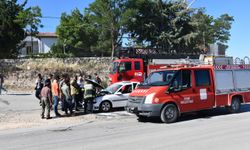 Adıyaman'da yanan otomobilde hasar oluştu