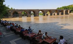 Medeniyetler şehri Diyarbakır'da bayram tatili hareketliliği yaşandı
