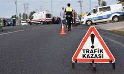 Zincirleme Kaza: İşçi Servisi Karşı Şeride Geçti, 2 Ölü ve 35 Yaralı