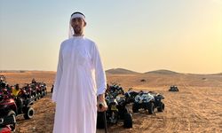 "Dünyanın en uzun adamı" Sultan, Dubai'de ATV ile çöl safarisi yaptı