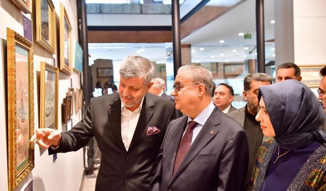 Diyarbakır'da "Hattat Hamit Aytaç'ın İzinde Geleneksel Sanatlar Sergisi" açıldı