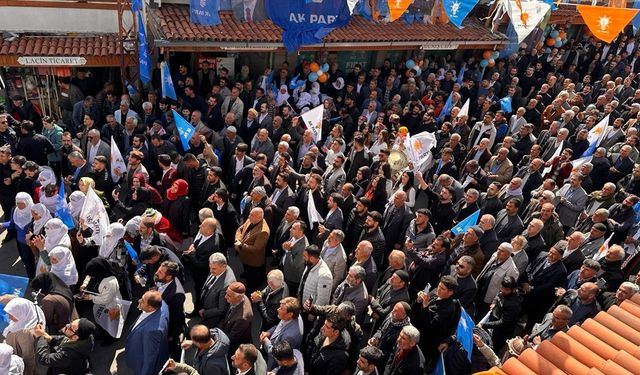 AK Parti Diyarbakır Büyükşehir Belediye Başkan adayı Bilden, ilçelerde vatandaşlarla buluştu: