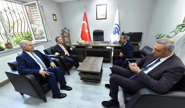 Gaziantep Valisi Çeber, AA Gaziantep Bölge Müdürlüğü'nü ziyaret etti