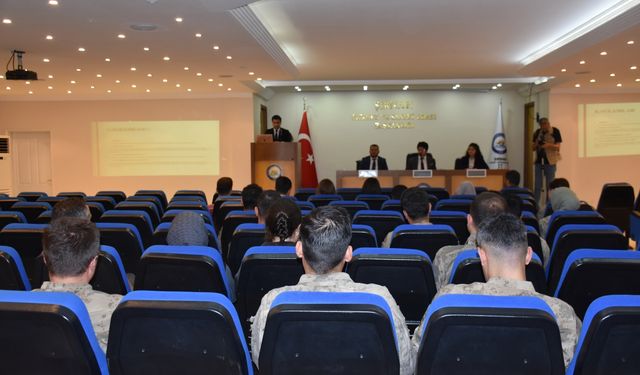 Şırnak'ta "Çocukla İletişim ve Psikolojik Yaklaşım" semineri verildi