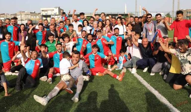 Viranşehir Belediyespor şampiyonluğunu ilan etti! 37 yıllık hasret sona erdi