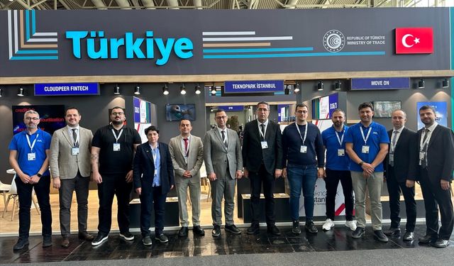 Teknopark İstanbul firmaları geleceğin endüstriyel çözümleri fuarına katıldı