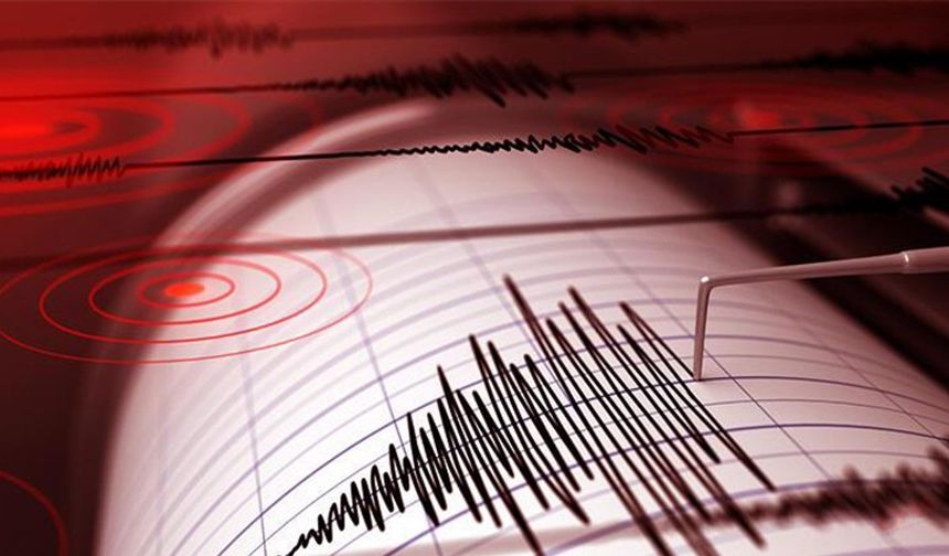 Korkutan deprem: 6 kilometrede şiddetli sallandı!