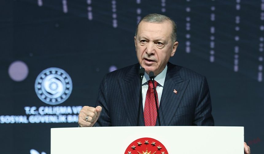 Cumhurbaşkanı Erdoğan’dan öğretmene şiddet açıklaması! “Öğretmenlerimize yönelik şiddete ilişkin düzenleme yapacağız”